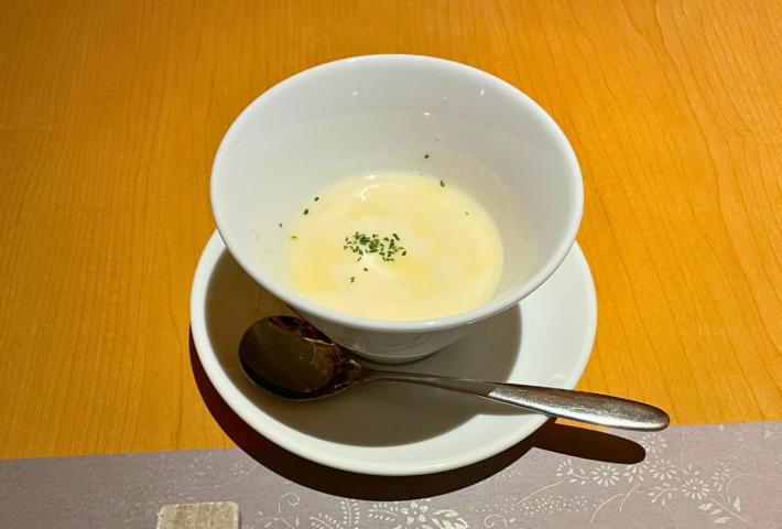 里山の休日 京都・烟河  石窯ダイニング はなり 夕食 スープ