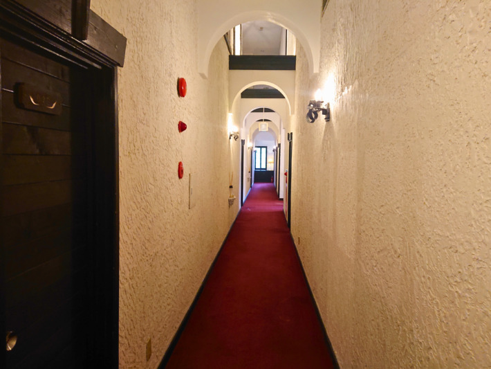 トロイメライ 雰囲気のある廊下